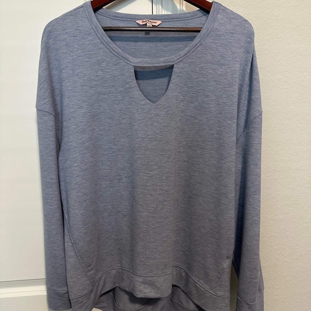 Juicy Couture - Women’s XL Lightweight Sweatshirt, light blue